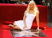 Full Christina Aguilera star 023 wenn5572335-500x364