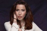 Burcu Güneş.jpg