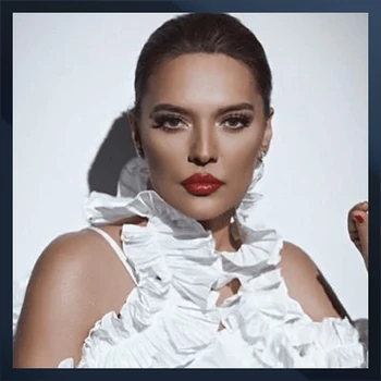 Demet Akalın-min