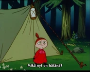 Myy ei tiedä, miksi Jenni-täti itkee.