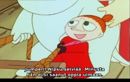 Myy pitelee tikkaita, jotta Nipsu pääsee teatteriin.