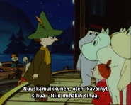 Nuuskamuikkunen teatterilla ystäviensä kanssa.jpg (96 KiB)