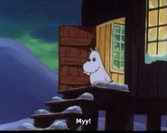 Muumipeikko menee auttamaan Myytä.jpg (58 KiB)