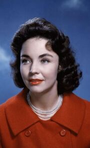 Jenniferjones.jpg