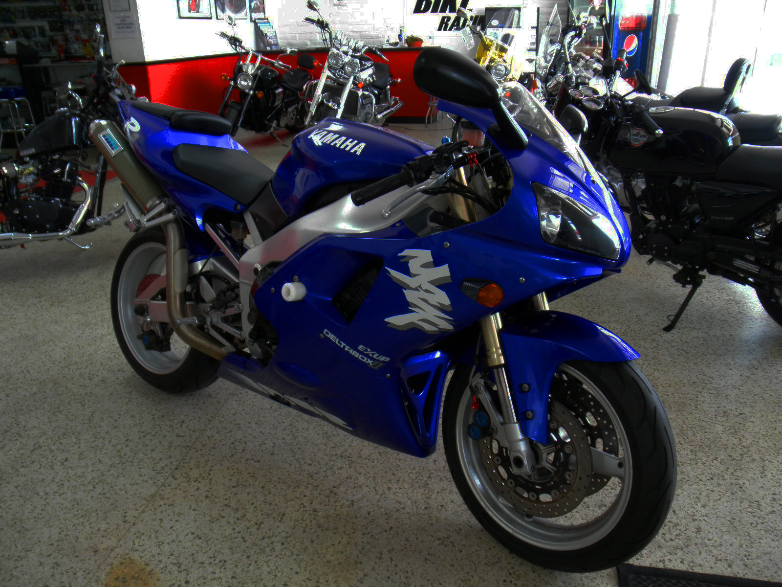 Yamaha YZF-R1 | Motorcycle Wiki | Fandom