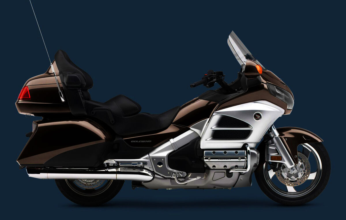 Honda goldwing store displacement