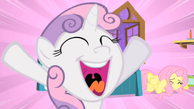300px-Sweetie Belle singing Fluttershy cowering S1E17.png