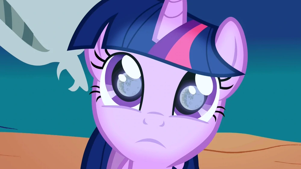 Mlp принцесса луна. Темпест шедоу кадры. Открывай глаза песня литл пони. My little pony крисалис. Глаз луны млп.