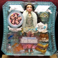 Ffn2.jpg (125 KB) Fab Faces Nolee in box