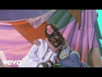 Selena Gomez: Calm Down Music Video