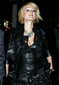 Paris hilton goes goth