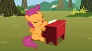 Scootaloo chante et joue du piano