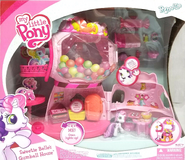 Sweetie Belle's Gumball House Surprise playset