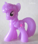 12. Twilight Sparkle (si illumina al buio)