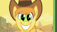 1000px-Braeburn grinning S01E21