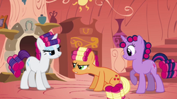 Rarity, Applejack and Twilight makeovers S01E08