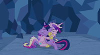 S02E26 Twilight and Cadance reunite