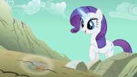 201px-S01E19 Rarity GemsFound