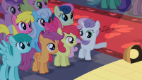201px-Sweetie Belle pointing S2E11