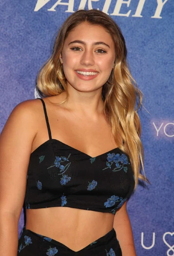 Lia Marie Johnson My New Family Wikia Fandom