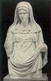 2nd-century AD Roman statue of a Virgo Vestalis Maxima (National Roman Museum)