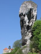 Maczuga Herkulesa (baggrund Slot Pieskowa Skała)