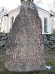 A runestone from Södermanland, Sweden bearing a depiction of Þórr's hammer