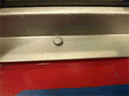 Close-up of the screw that connects the number board to the main body (from the Ayumi Archives)