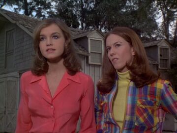 (未使用･未開封品)Nancy Drew: Diamond Triangle [VHS] The Hardy Boys/Nancy Drew Mysteries (1977)