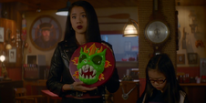 1x07-George Offers Toy Dragon