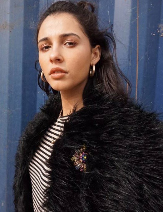 Naomi Scott, Naomi Scott Wiki