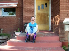 AaronRuell-behindthescenes-ND-rollerblades.jpg (84 KB)