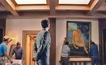 Felix moving into his office