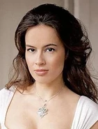 Wyt2rz6ph8gvyw28.jpg (20 KB) Sophie Winkleman als erwachsene Susan Pevensie