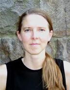 ImagesCA9ZG1SR.jpg (8 KB) Katrina Browne als Grüne Baumnymphe