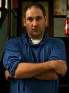 Colinmoody.jpg (7 KB) Colin Moody spielt Pug.