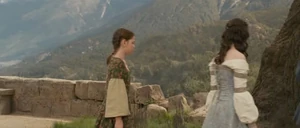 przejście rodzeństwa przez otware drzewo