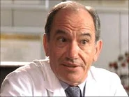 ImagesCAXSETIX.jpg (6 KB) Simón Andreu als Lord Scythley