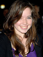 Anna-popplewell3