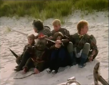 Люси соглашается исполнить требование невидимок.