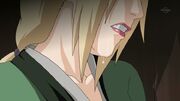 Tsunade pleurant la mort de Jiraya