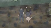 Sasuke cae junto al cadáver de Itachi