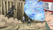 Chōji a punto de golpear a Asuma con su Bombardeo de la Bala Mariposa