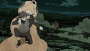 Gaara salva a Naruto