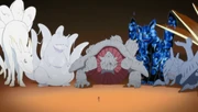 Naruto kuyruklu canavarlar ile tanıştı.