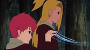 Sasori y Deidara atacan escondidos en el bosque