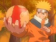 Naruto ilk adım için bir su balonu kullanırken