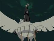 Deidara riesce a mettere fuori gioco Gaara.