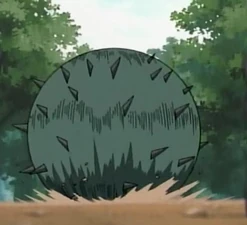 L'utilisateur avec des kunaï autour de son corps.