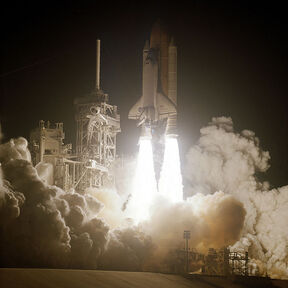 600px-STS-109 launch